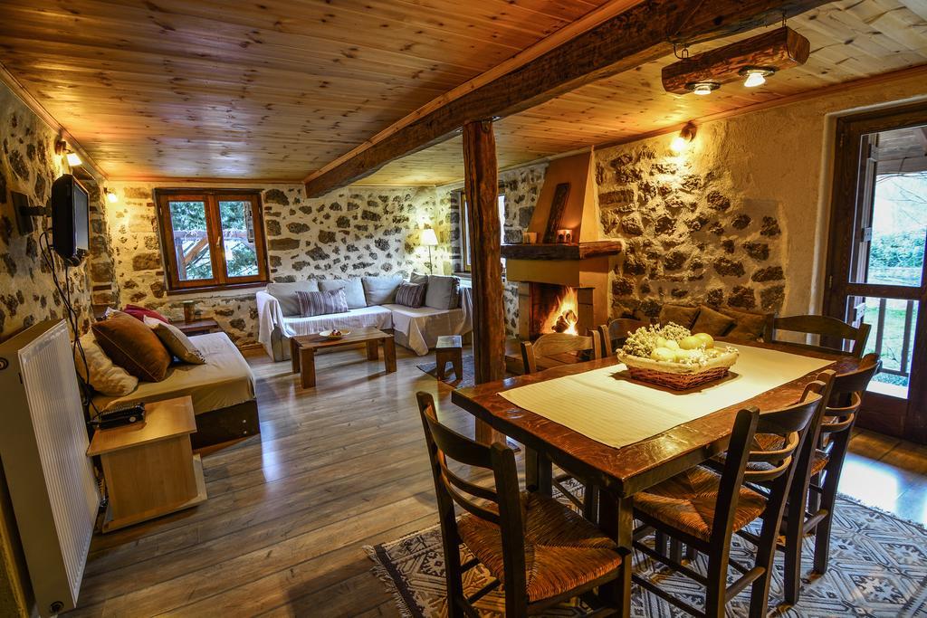 Villa En Arhi Ano Trikala Exterior foto